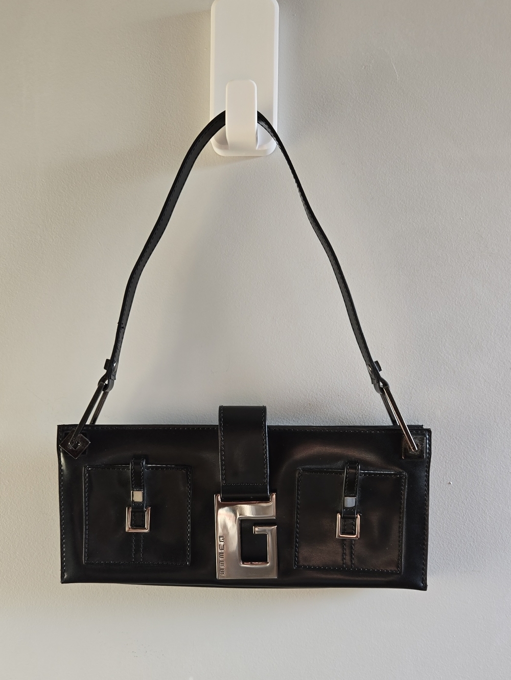 Vintage Y2K Black Guess Shoulder Bag
